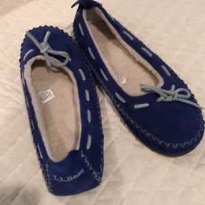 LL Bean Women’s suede slippers